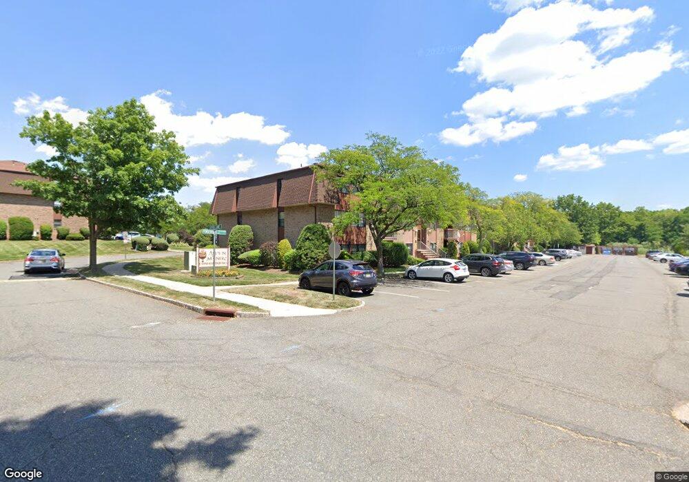 31 Powderhorn Ct unit 31B, Woodbridge, NJ 07095 - photo 1