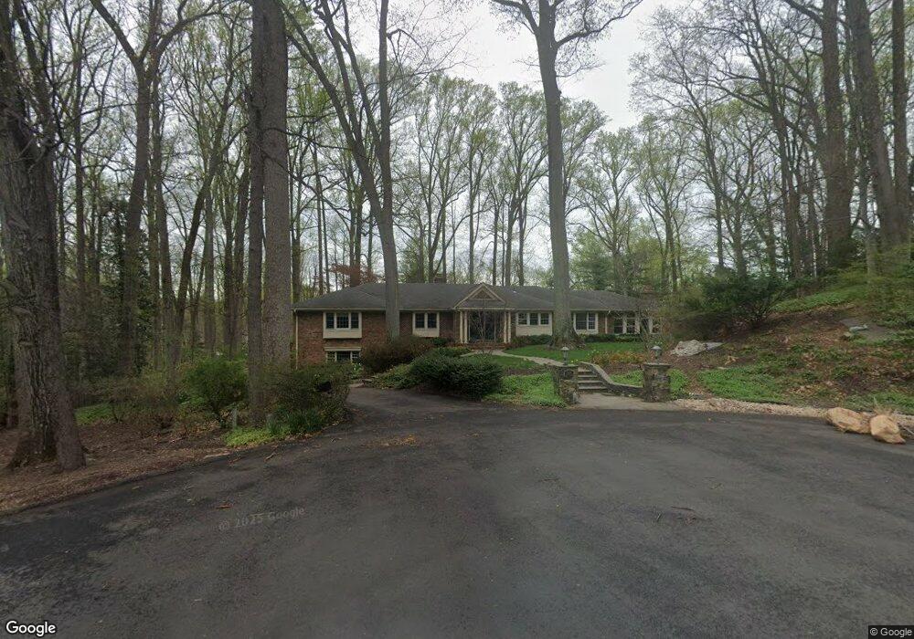 1100 Flor Ln, McLean, VA 22102 - photo 1