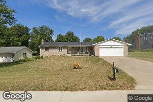 302 Shoshone Rd, Hiawatha, KS 66434