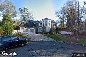 24 Stewart St, Demarest, NJ 07627