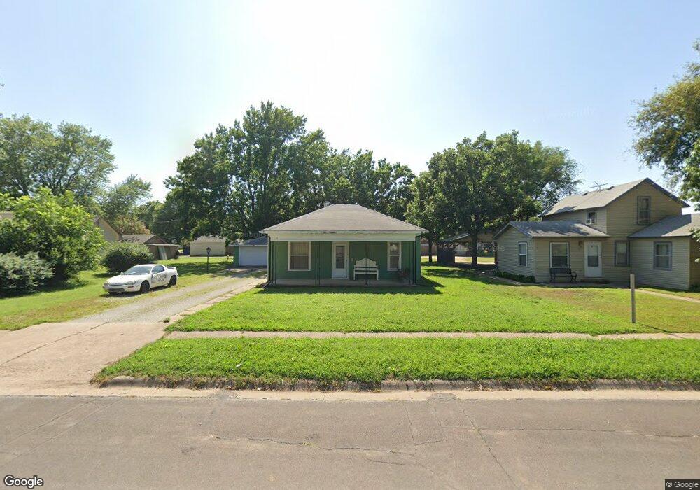129 S 3rd St, Colwich, KS 67030 - photo 1