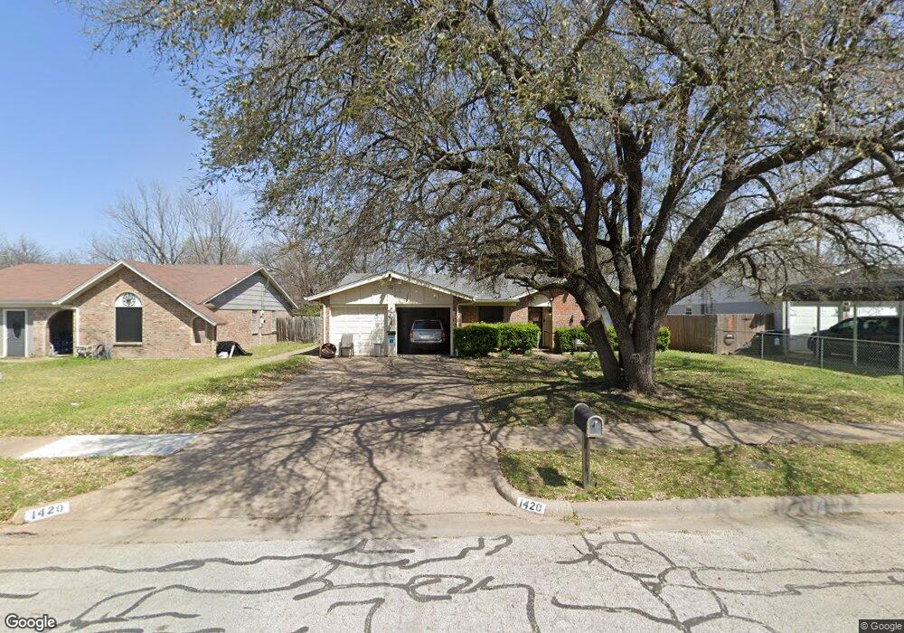 1420 Holly St, Cleburne, TX 76033 - photo 1