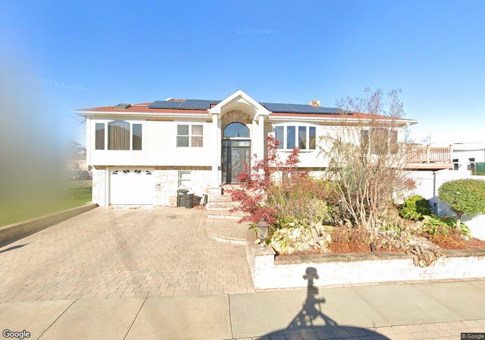 566 Bothner St, Oceanside, NY 11572 - photo 1