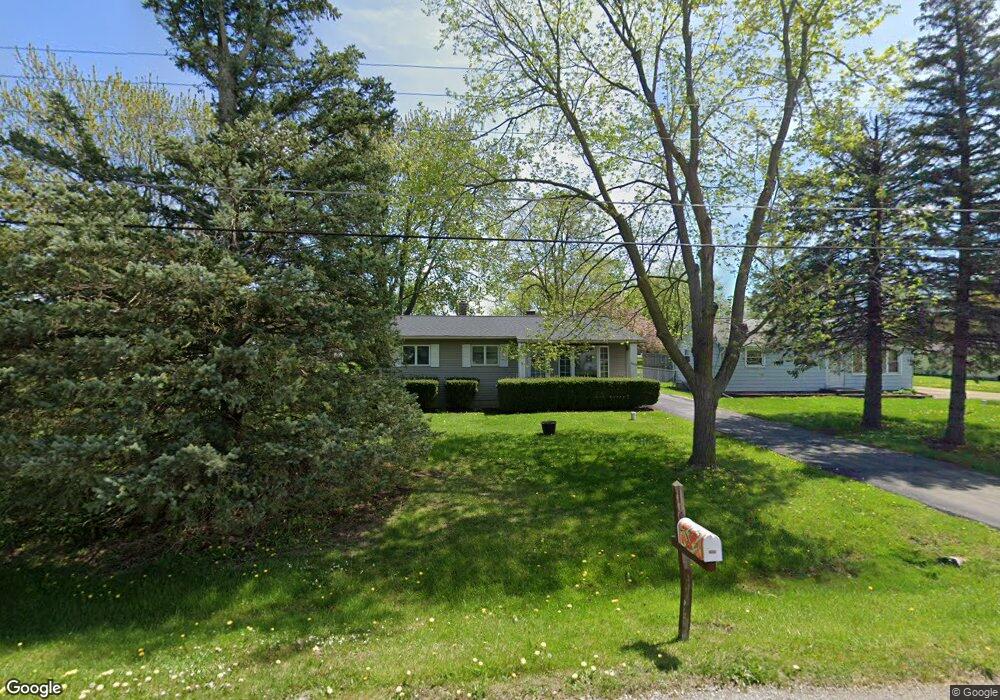 2093 Bernice Ave, Flint, MI 48532 - photo 1