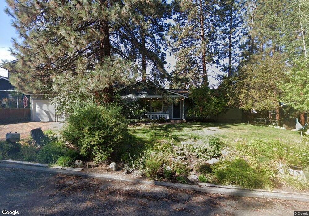 833 NW 17th St, Bend, OR 97701 - photo 1