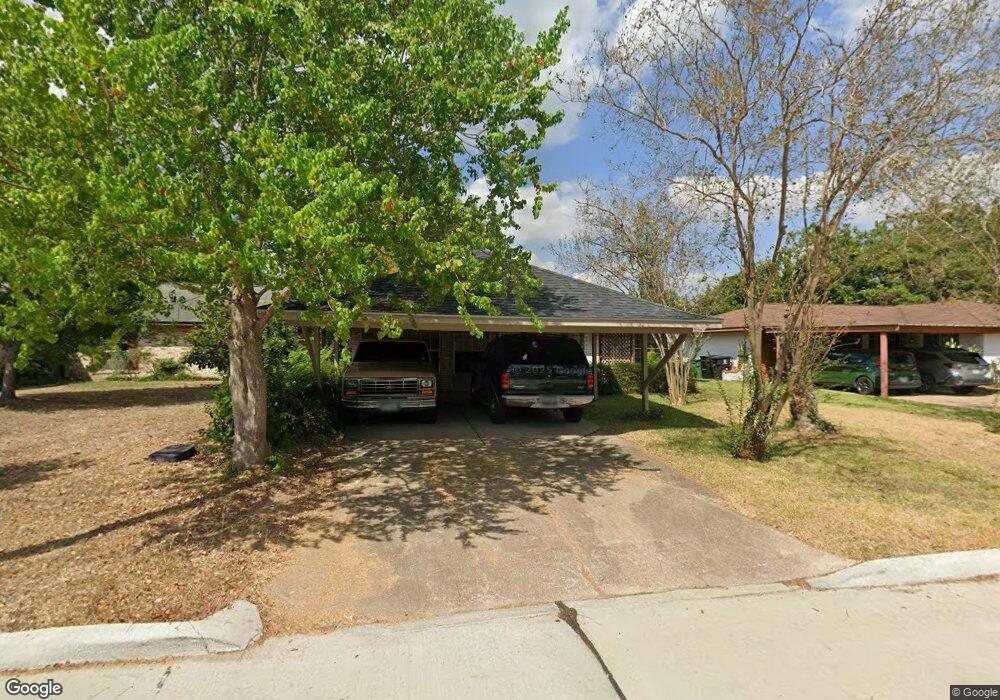 6418 Tall Willow Dr, Houston, TX 77088 - photo 1