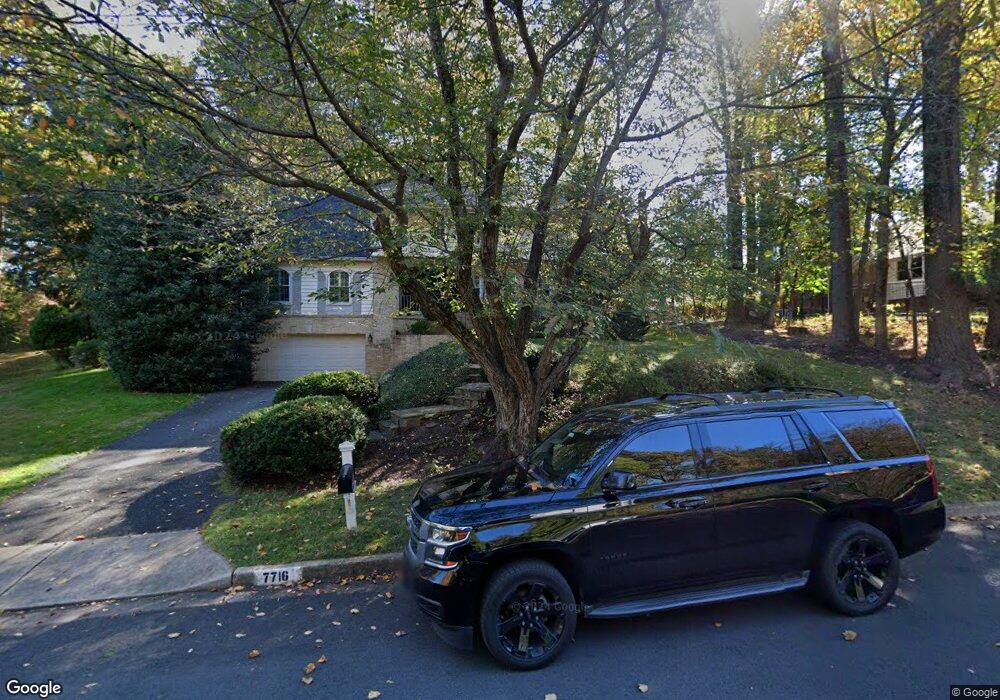 7716 Bridle Path Ln, McLean, VA 22102 - photo 1