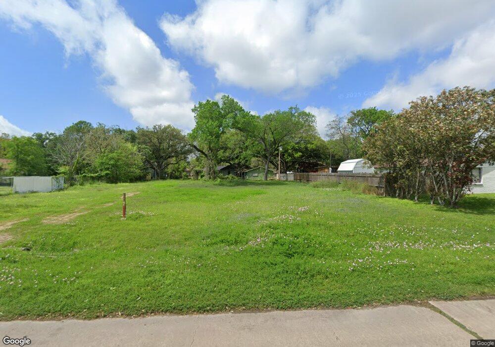 2808 Ave H, Bay City, TX 77414 - photo 1