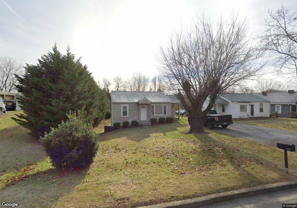1906 E Unaka Ave, Johnson City, TN 37601 - photo 1
