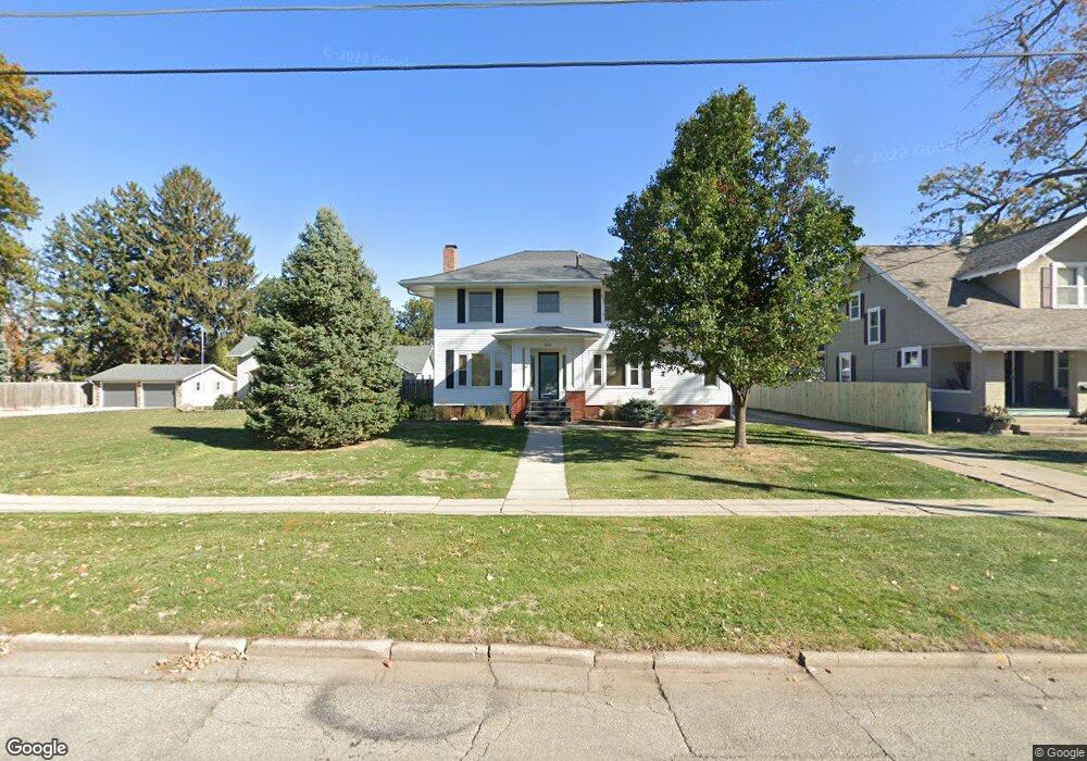 620 E 5th St N, Newton, IA 50208 - photo 1