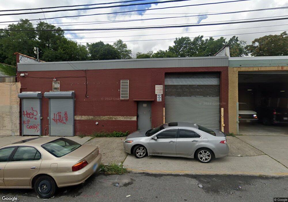 2572 Borough Place, Flushing, NY 11377 - photo 1