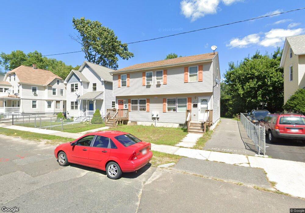 39 Cambridge St, Springfield, MA 01109 - photo 1