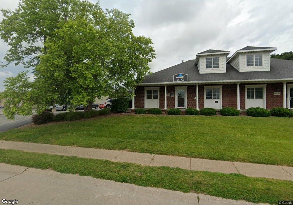 605 W 53rd St unit B, Davenport, IA 52806 - photo 1
