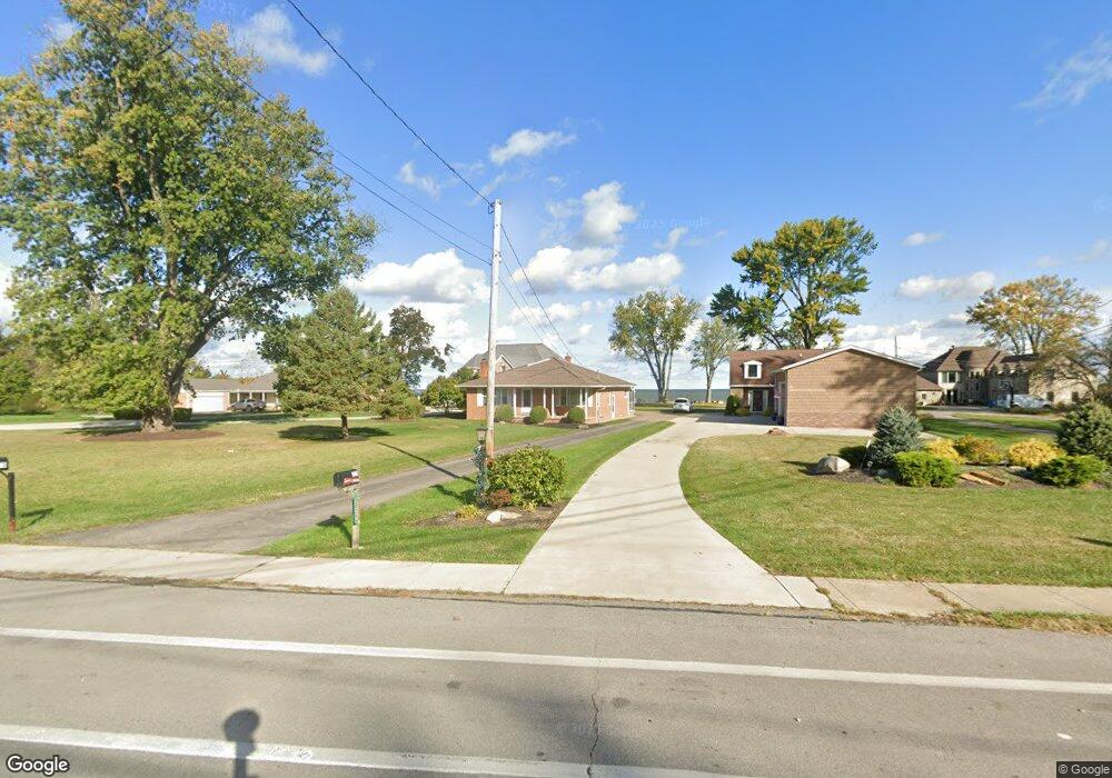 5015 E Lake Rd, Sheffield Lake, OH 44054 - photo 1