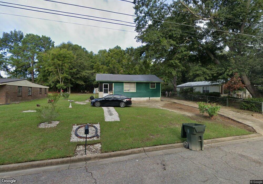 907 Lennox Ave, Dothan, AL 36303 - photo 1