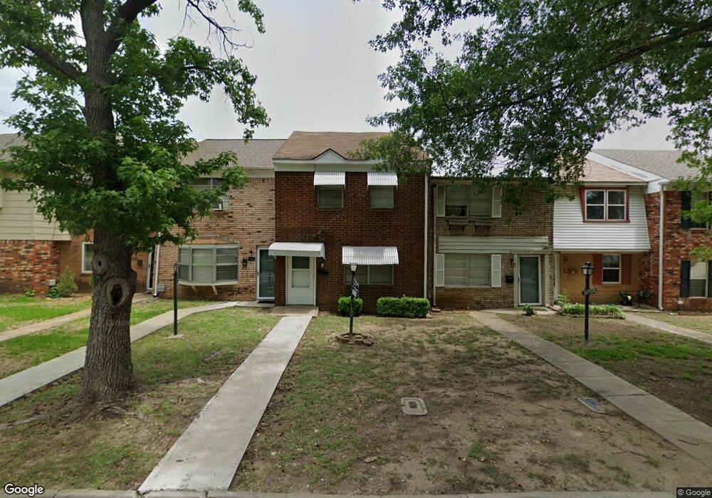 932 P St SW unit 4, Ardmore, OK 73401 - photo 1