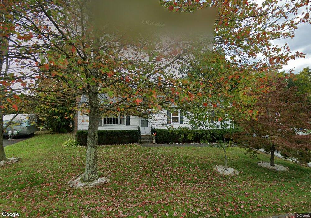 214 Hickory Hill Dr, Waterbury, CT 06708 - photo 1