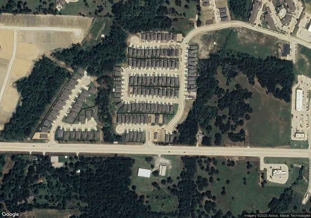 3960 Oak Creek Cir, Denison, TX 75020 - photo 1