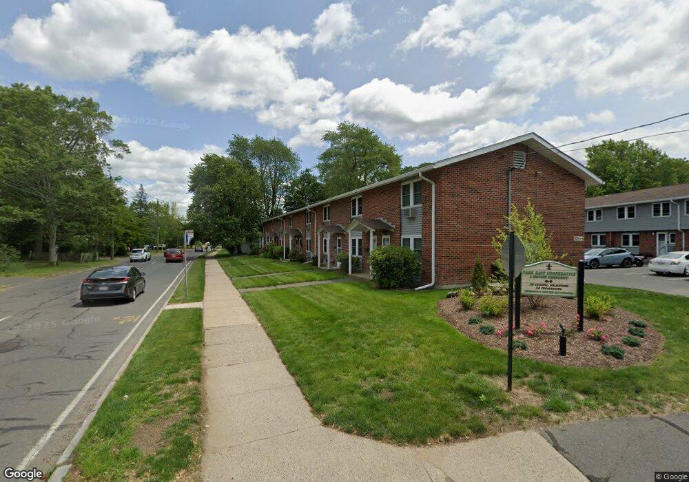 9 Manor Ct unit 9, Springfield, MA 01118 - photo 1