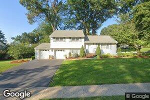 12 Crest Dr, Midland Park, NJ 07432