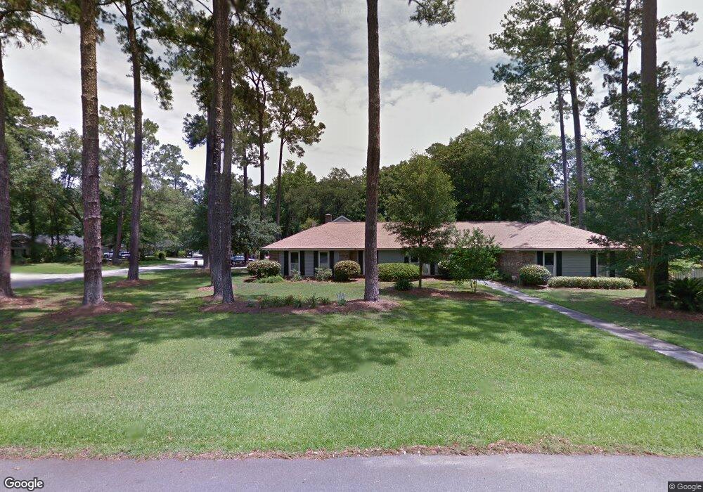 212 Commodore Dr, Savannah, GA 31410 - photo 1