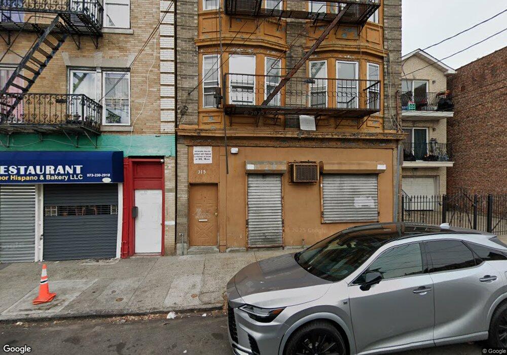 313 16th Ave unit 2, Newark, NJ 07103 - photo 1