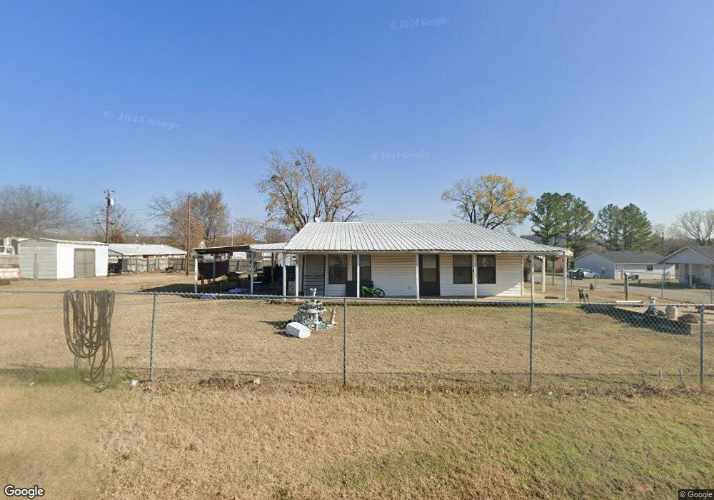 1410 W 7th St, Henryetta, OK 74437 - photo 1