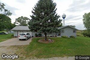 623 6th St, Ainsworth, IA 52201