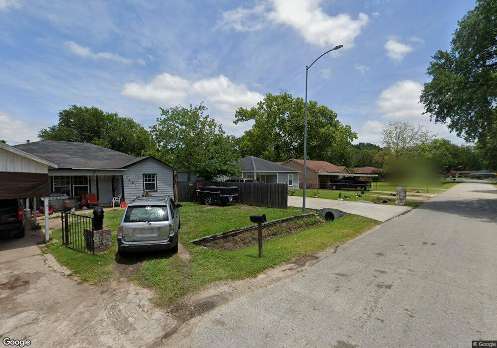 7425 Saint Louis St, Houston, TX 77028 - photo 1