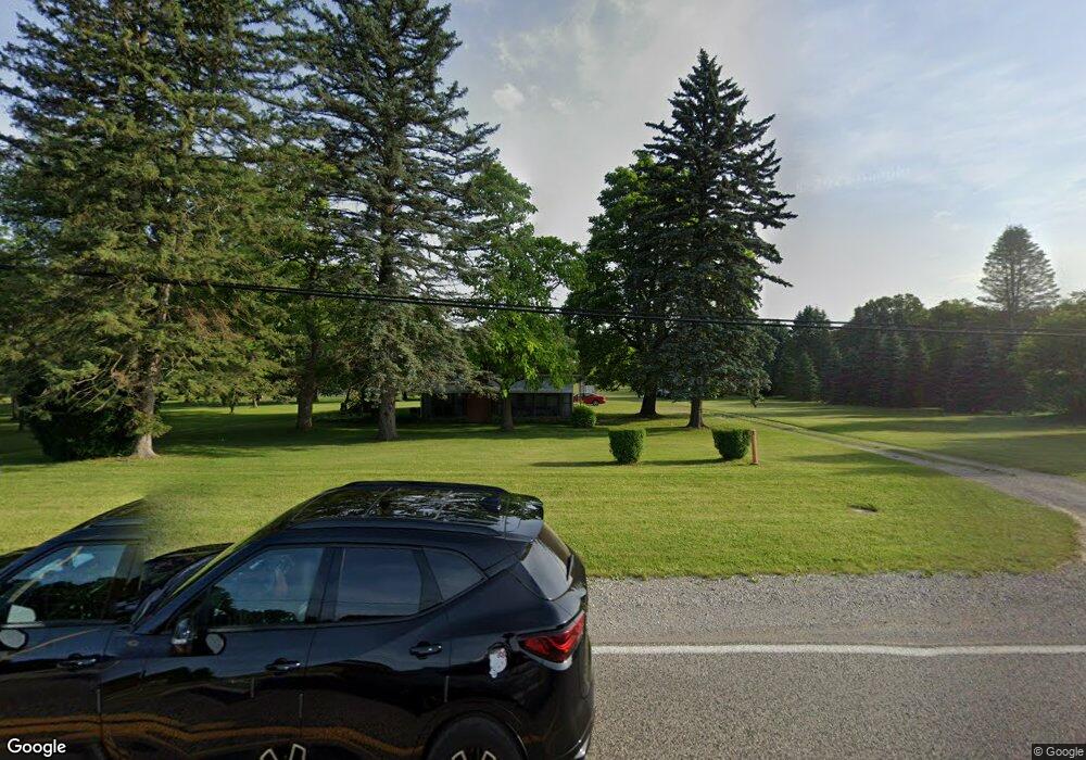 8233 E Coldwater Rd, Davison, MI 48423 - photo 1