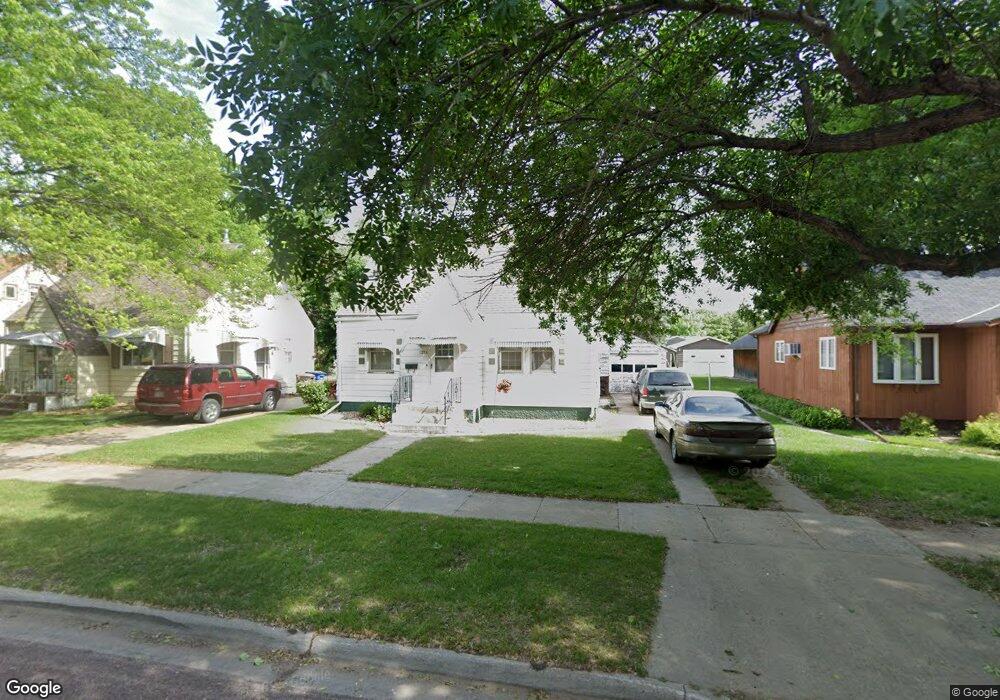 1214 E 3rd Ave, Mitchell, SD 57301 - photo 1