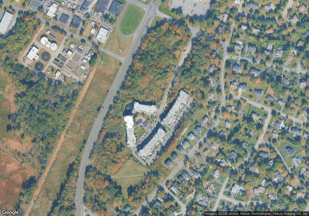 1302 Pointe Gate Dr unit 302, Livingston, NJ 07039 - photo 1