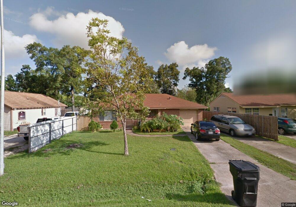 13429 Vicksburg St, Houston, TX 77015 - photo 1