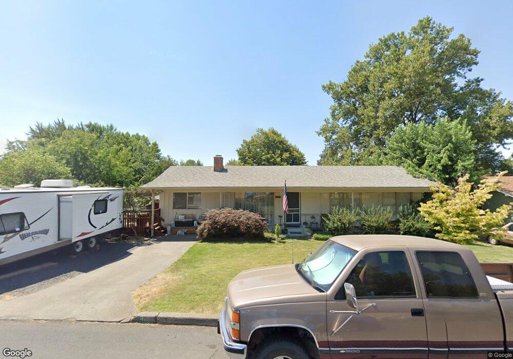 815 SW 30th St, Pendleton, OR 97801 - photo 1