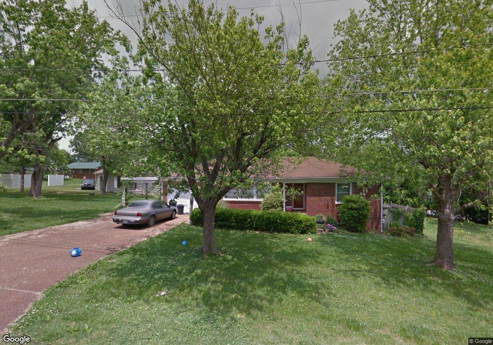 211 Midland St, Shelbyville, TN 37160 - photo 1