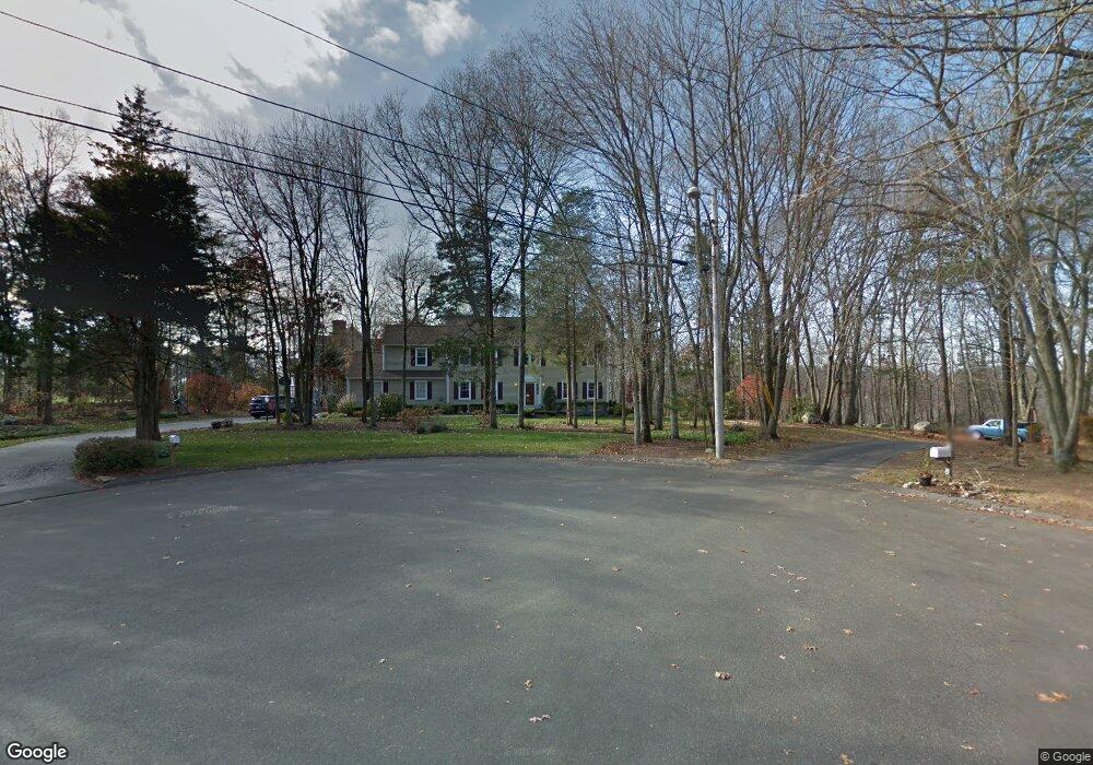 11 Farmview Cir, Trumbull, CT 06611 - photo 1