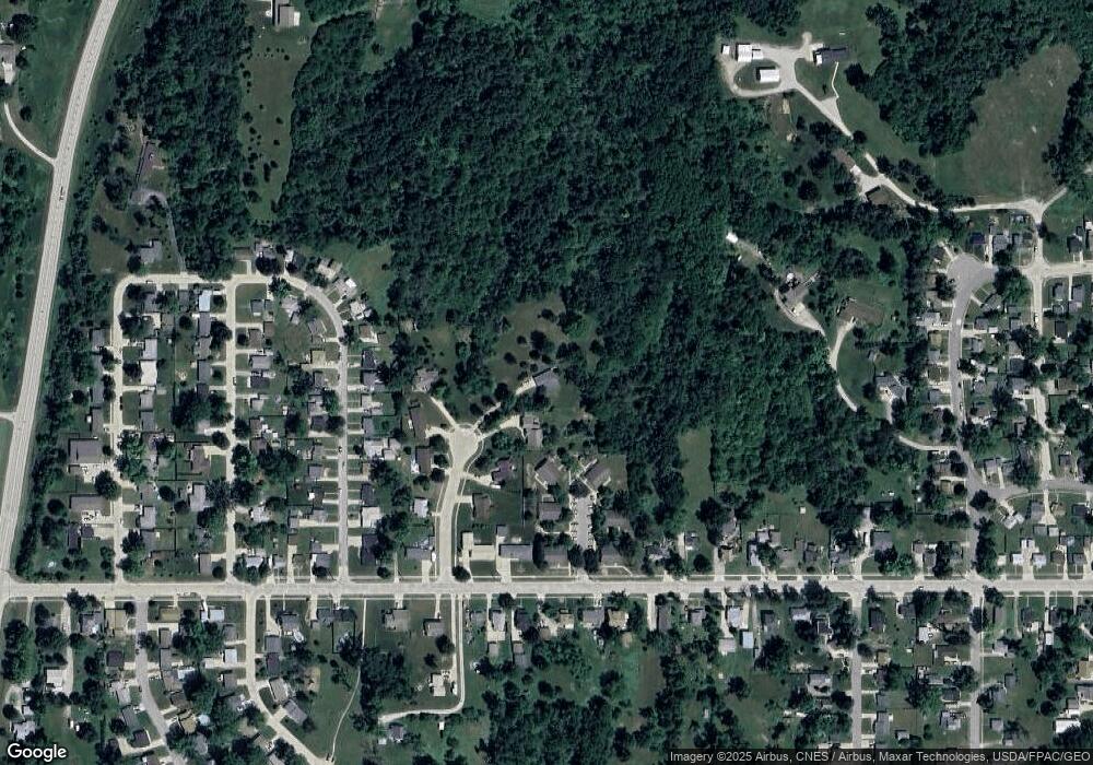 510 W 13th St N, Newton, IA 50208 - photo 1