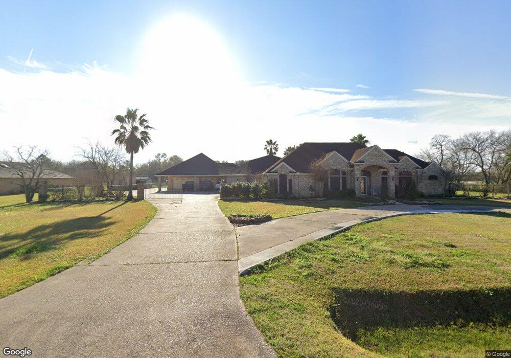 5302 Ryan Acres Dr, Pearland, TX 77584 - photo 1