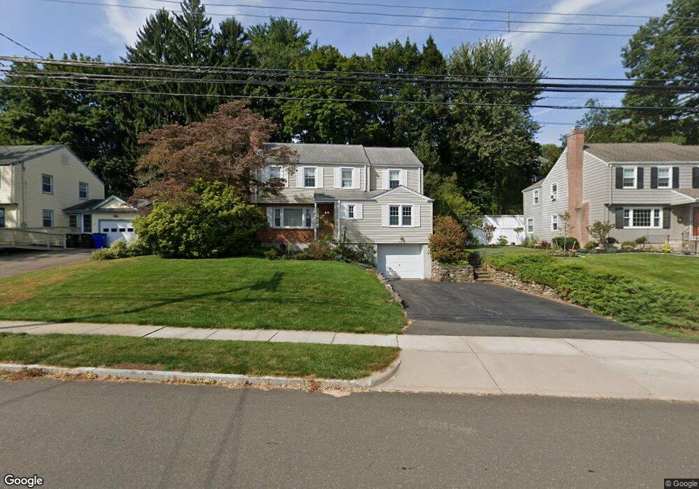 85 Riggs Ave, West Hartford, CT 06107 - photo 1