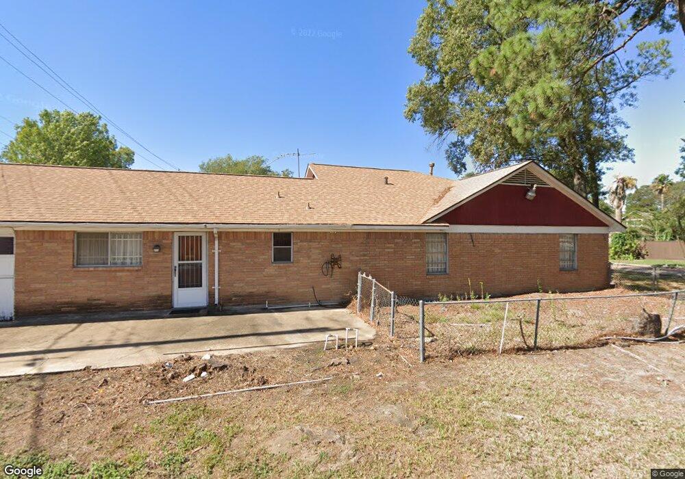 803 Rainy River Dr, Houston, TX 77088 - photo 1