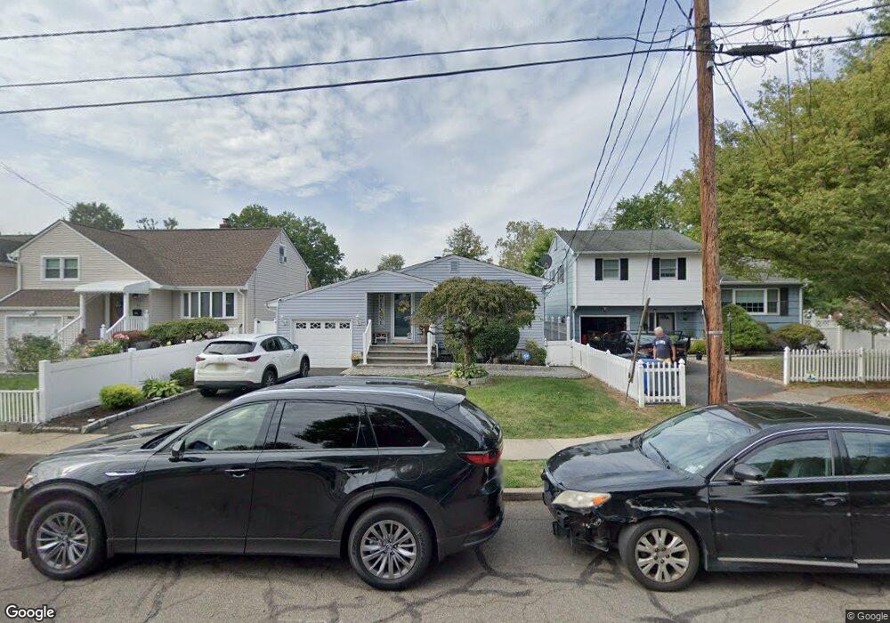 376 Sullivan Ct, Rahway, NJ 07065 - photo 1