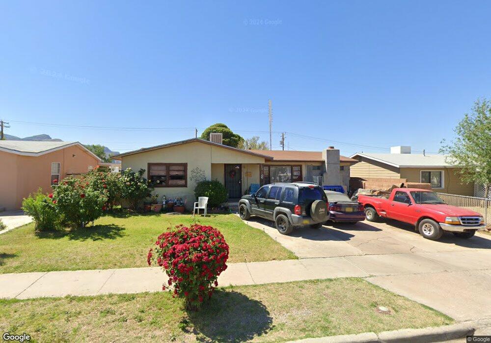 1306 Mountain View Ave, Alamogordo, NM 88310 - photo 1