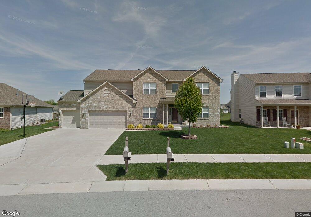 12973 Broncos Dr, Fishers, IN 46037 - photo 1