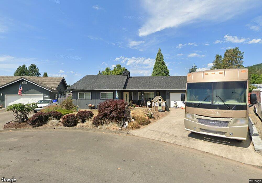 423 Agate St, Sutherlin, OR 97479 - photo 1