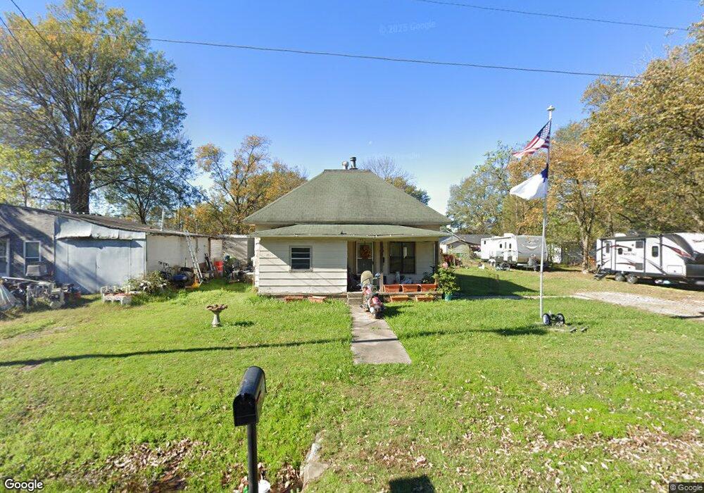 1005 N Grand Ave, Stuttgart, AR 72160 - photo 1