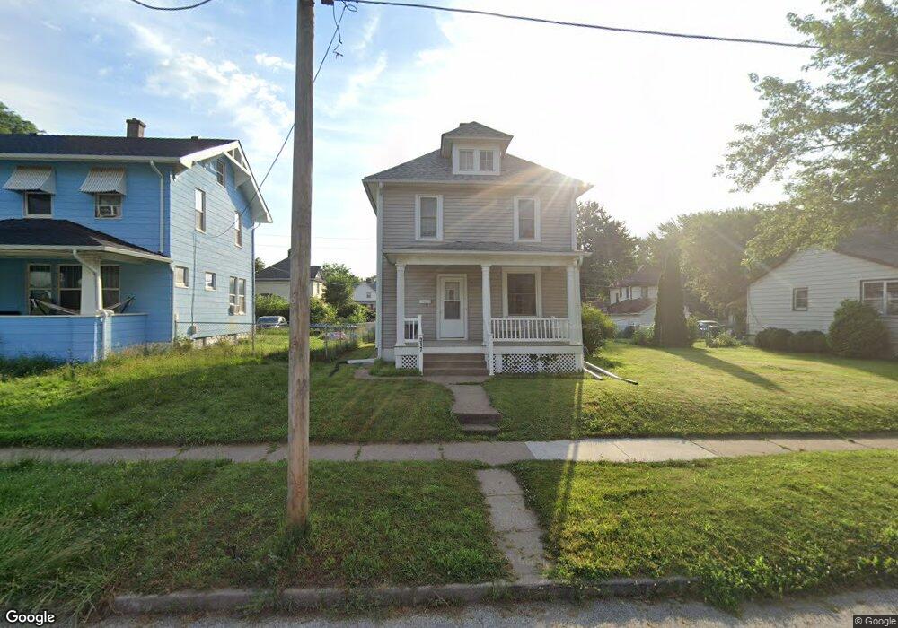 317 S Hancock Ave, Davenport, IA 52802 - photo 1