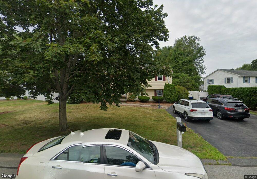 4 Tomahawk Ln, Danvers, MA 01923 - photo 1