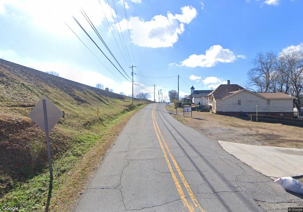 289 E Shadburn Ave, Buford, GA 30518 - photo 1