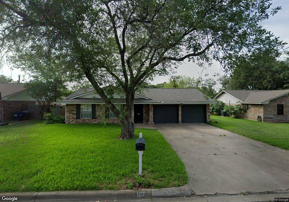 1212 S Ridgefield Cir, College Station, TX 77840 - photo 1