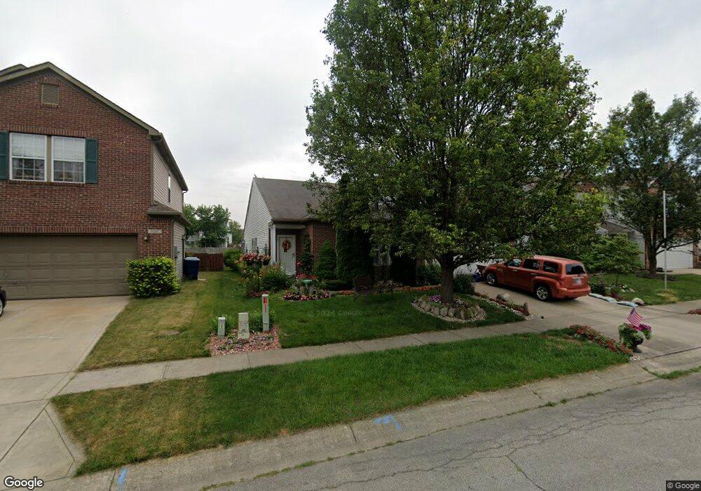 10197 Hatherley Way, Fishers, IN 46037 - photo 1